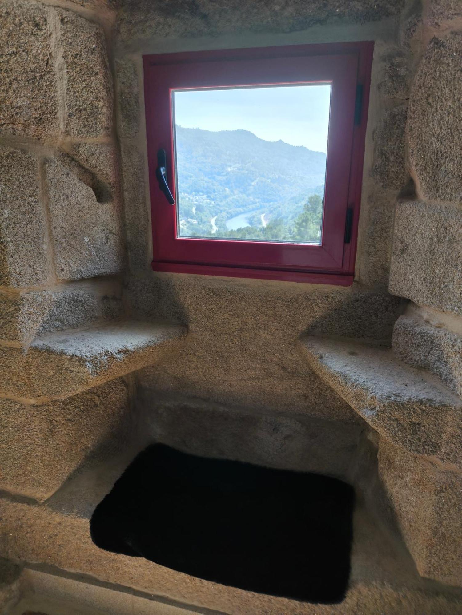 Xiravai-Ribeira Sacra Villa Peares ภายนอก รูปภาพ