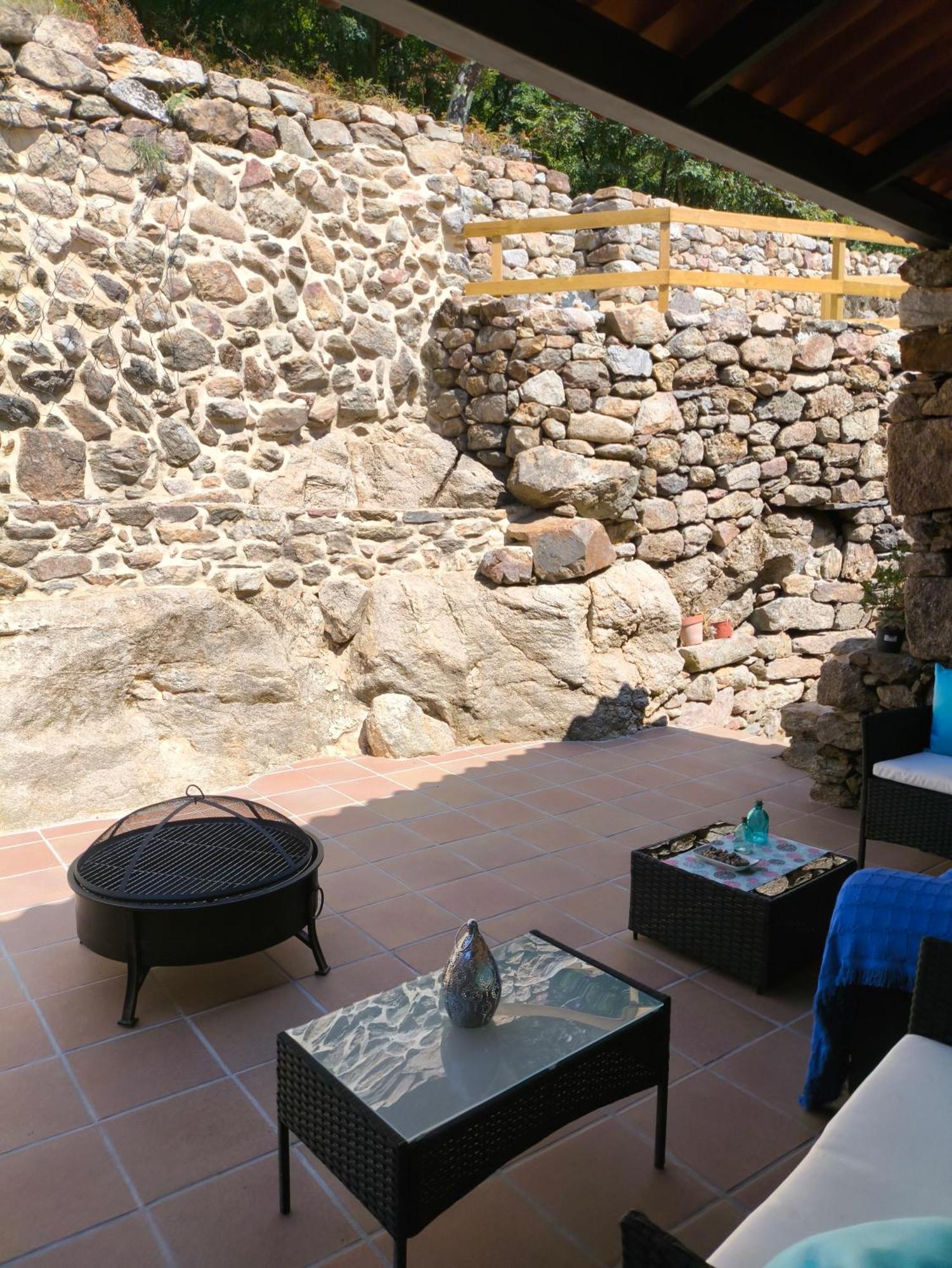 Xiravai-Ribeira Sacra Villa Peares ภายนอก รูปภาพ